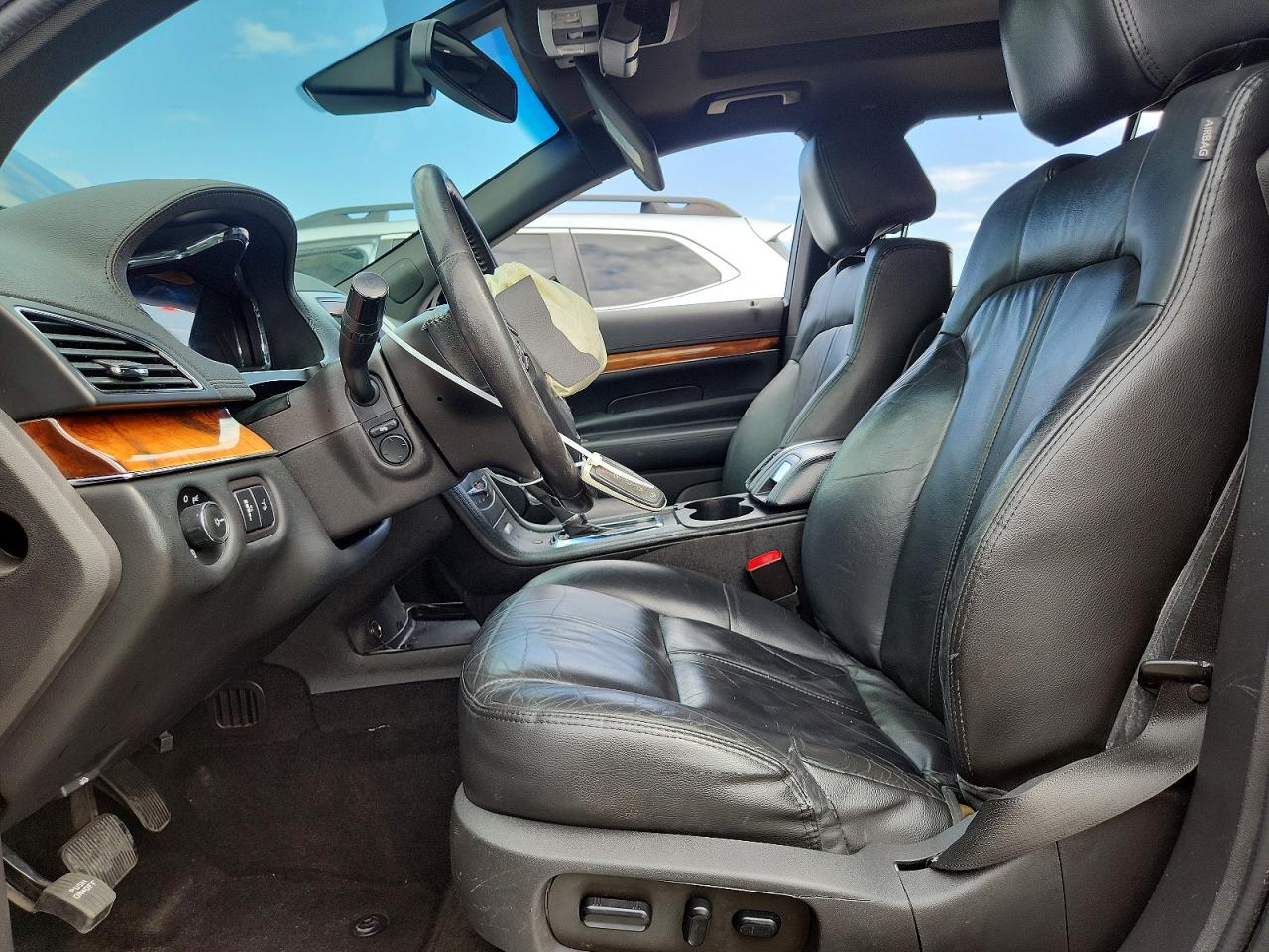 Lincoln MKT