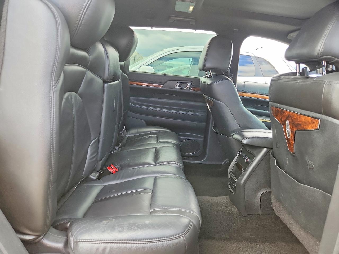 Lincoln MKT
