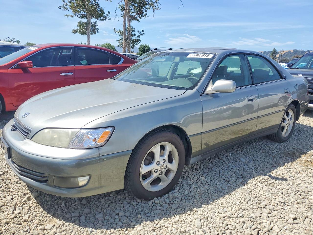 Salvage Lexus Es Image