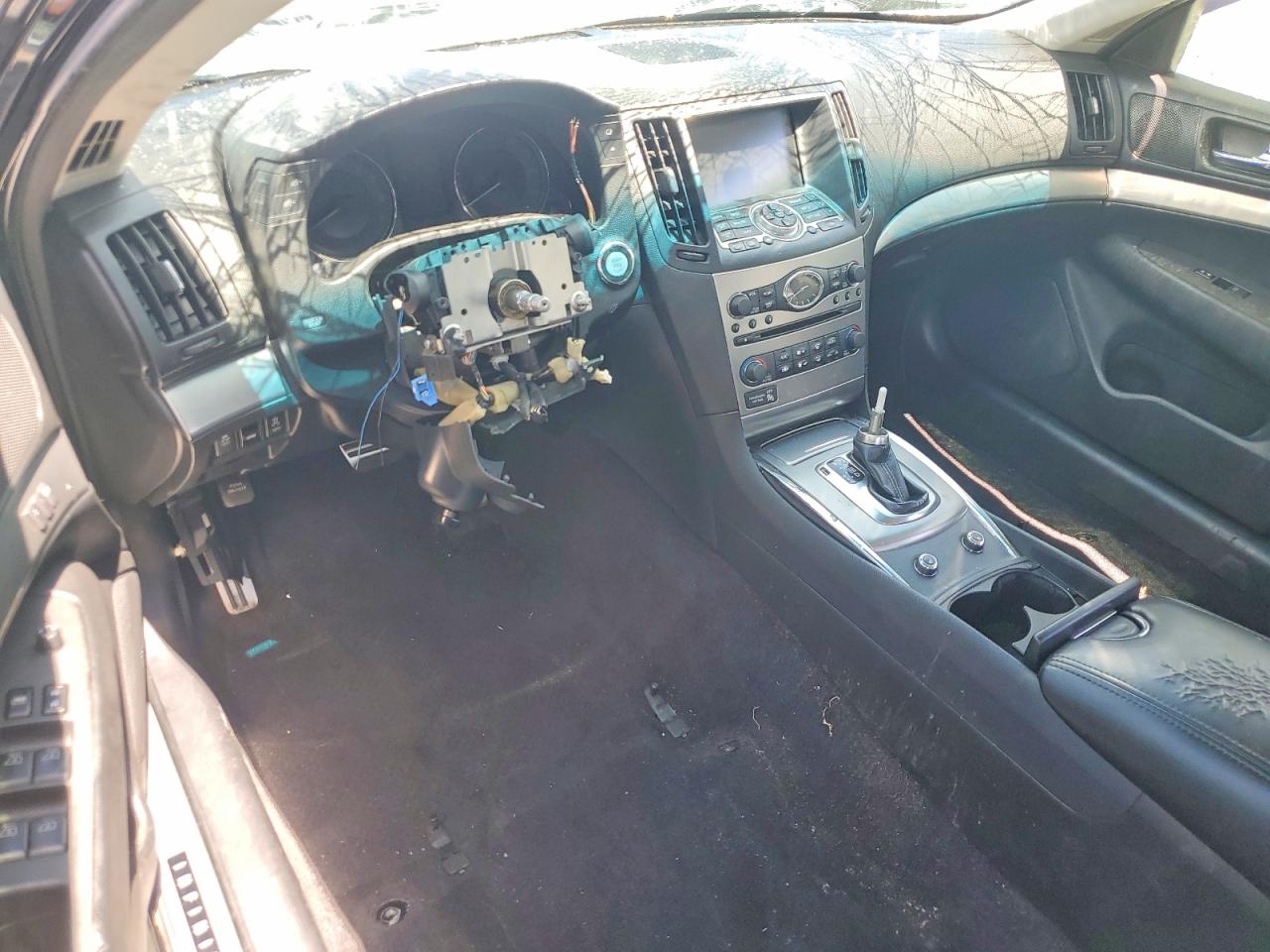 INFINITI G37 Journey