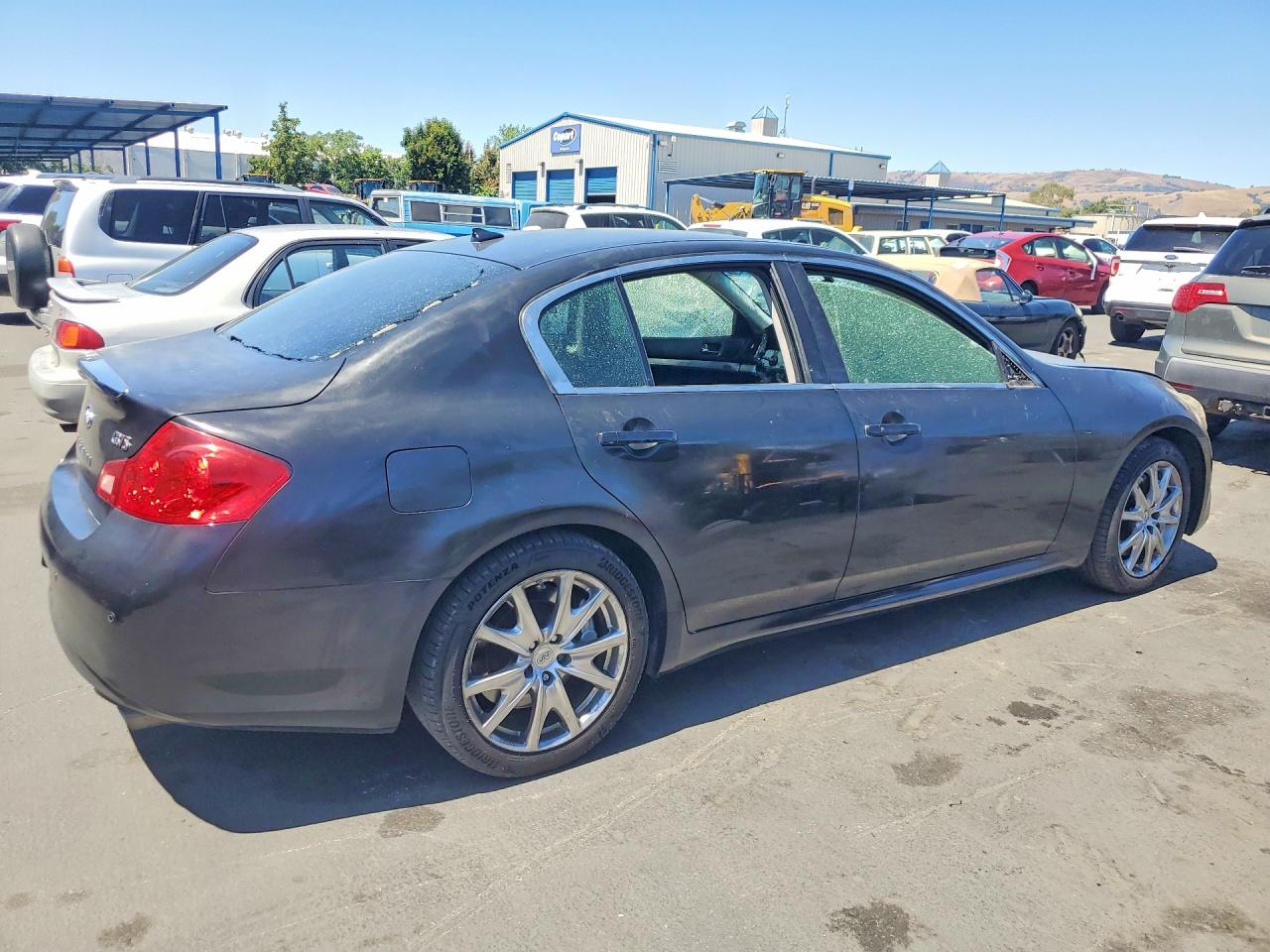 INFINITI G37 Journey
