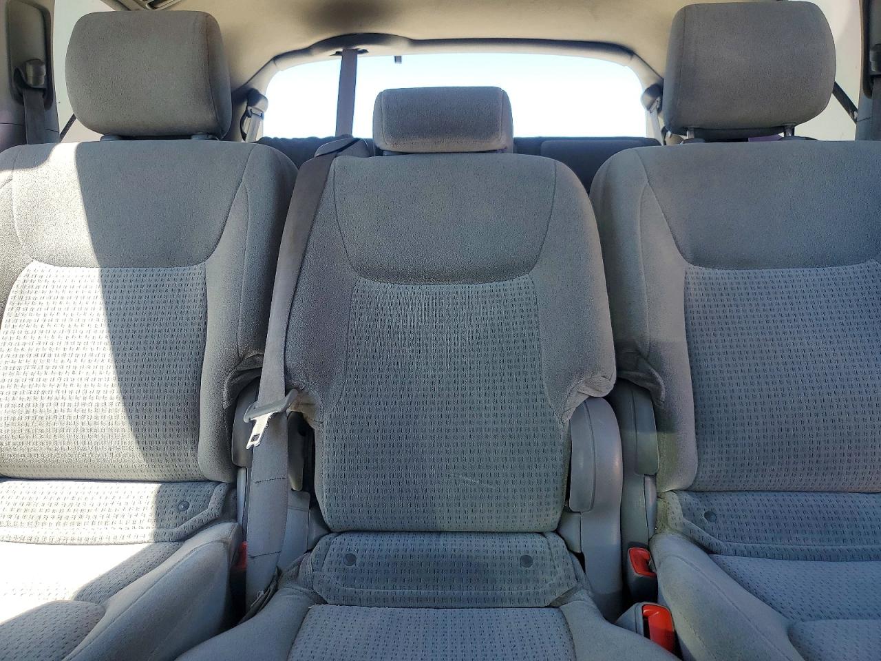 Toyota Sienna Ce 8-passenger