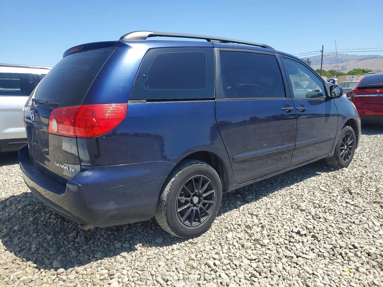 Toyota Sienna Ce 8-passenger