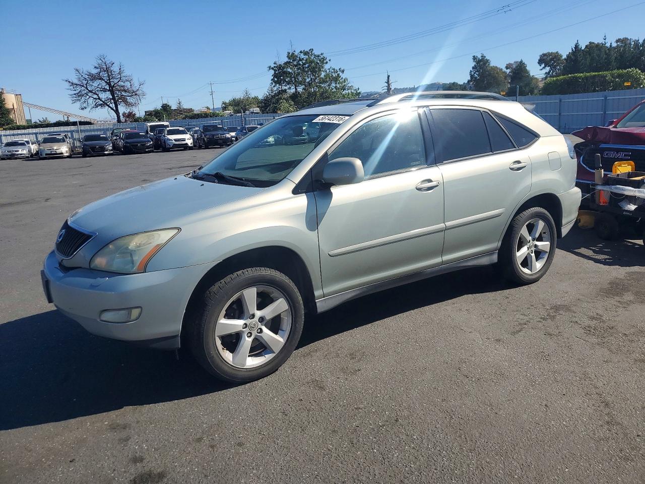 Salvage Lexus RX Image