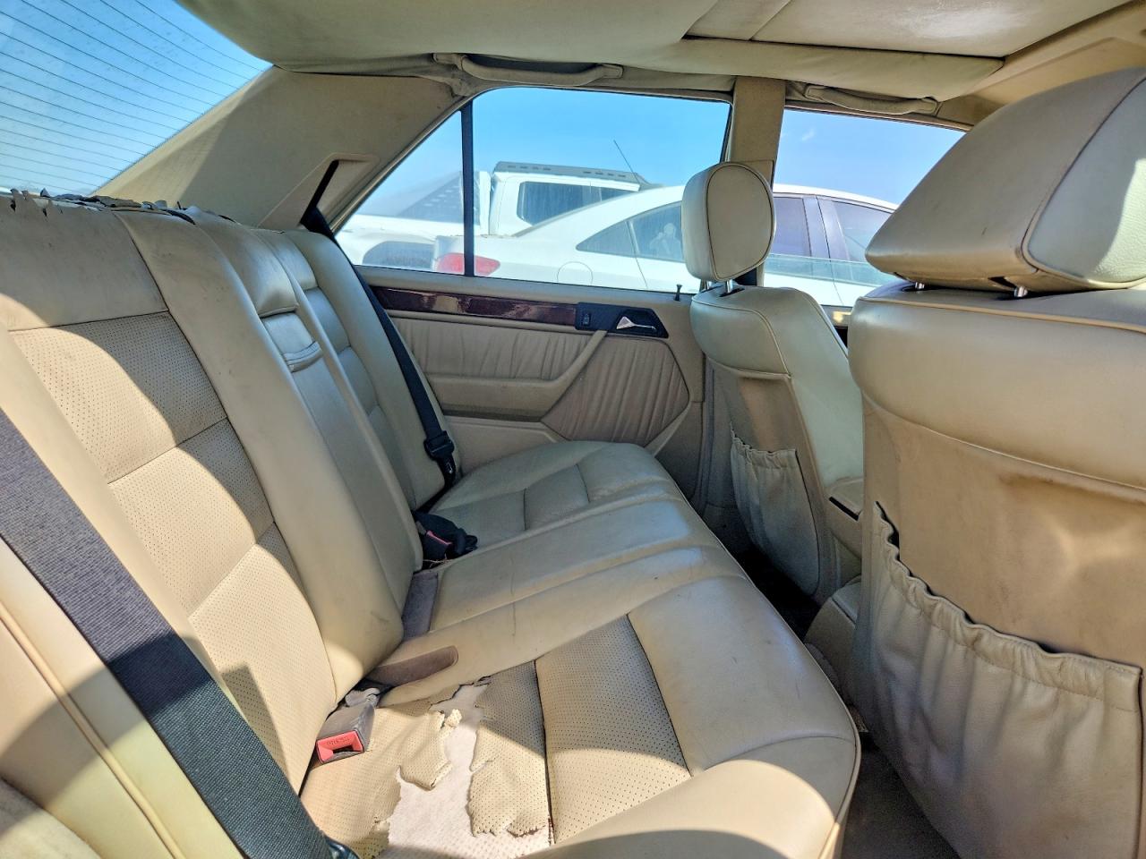 Mercedes-Benz 400-Class E