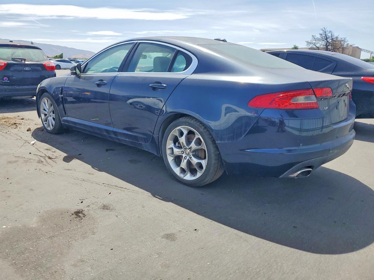 Jaguar XF Premium