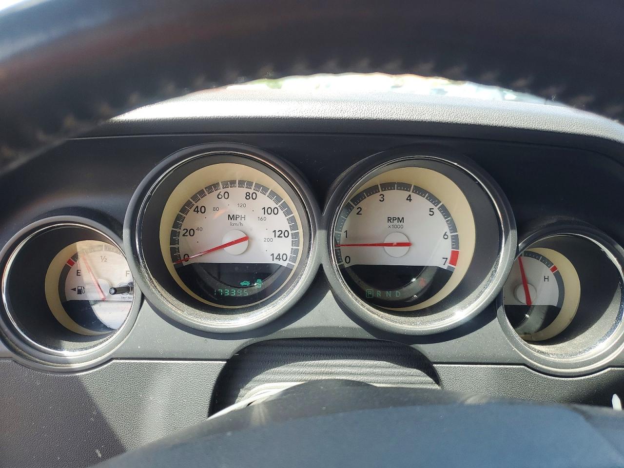 Dodge Challenger Se