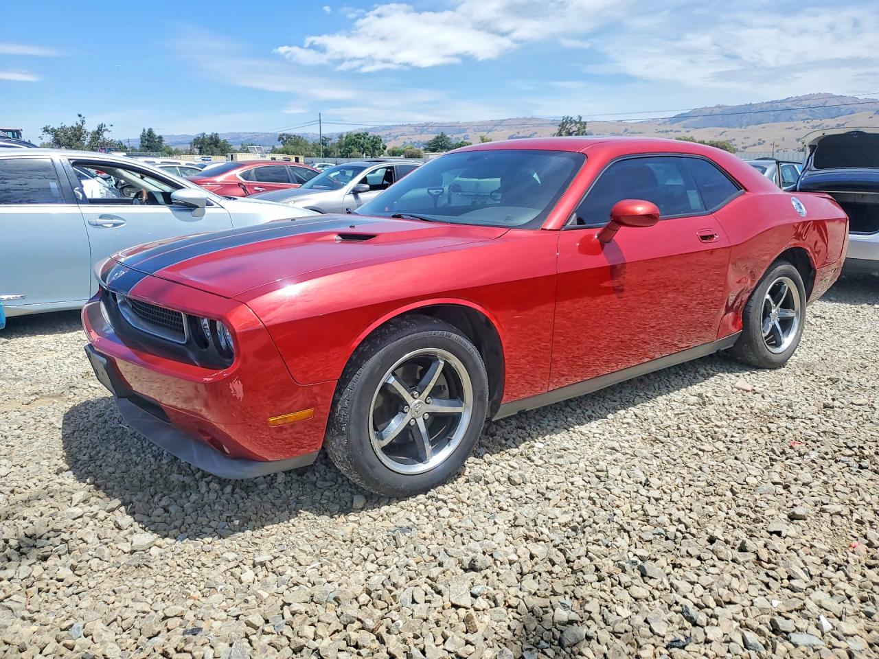 Salvage Dodge Challenger Image