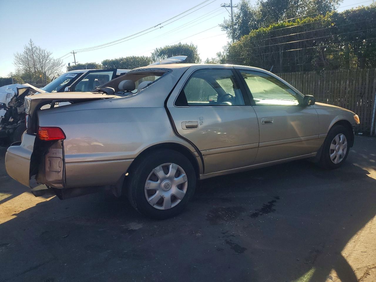 Toyota Camry Le
