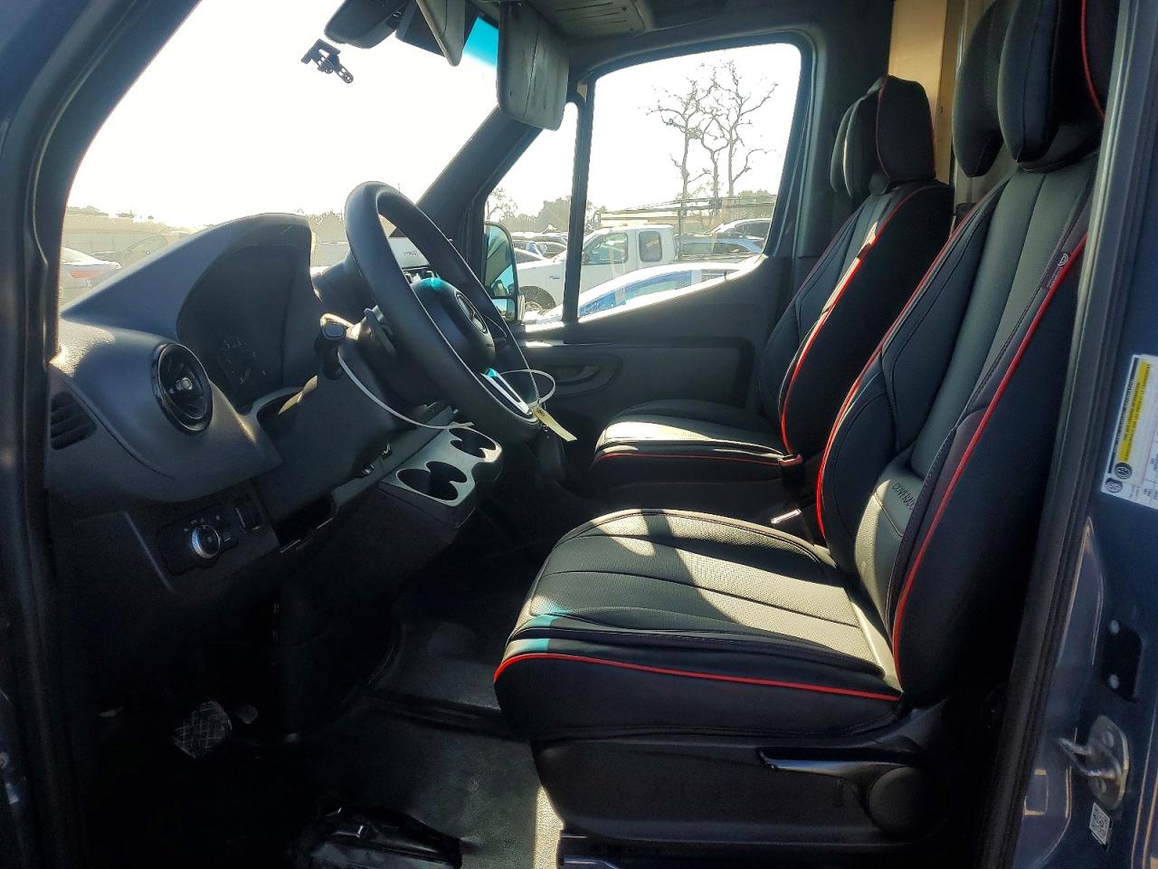 Mercedes-Benz Sprinter 2500
