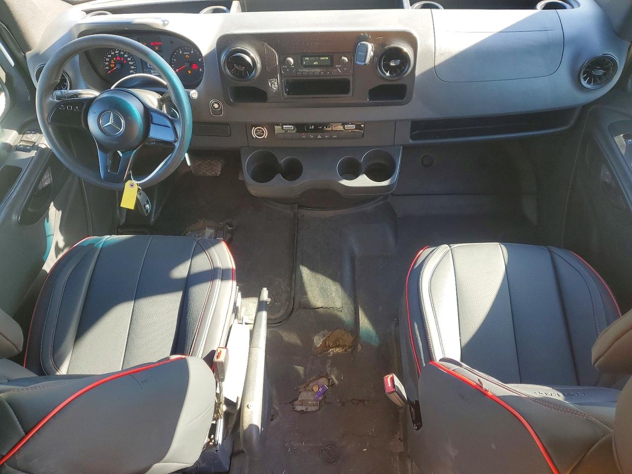 Mercedes-Benz Sprinter 2500