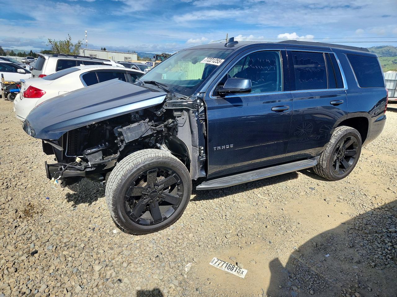Salvage Chevrolet Tahoe Image