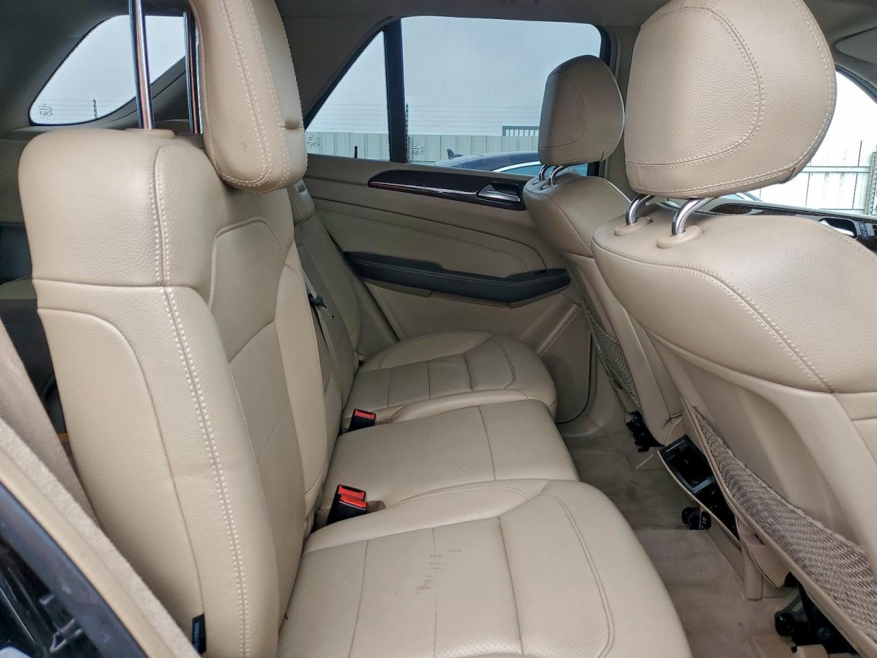 Mercedes-Benz M-Class 350