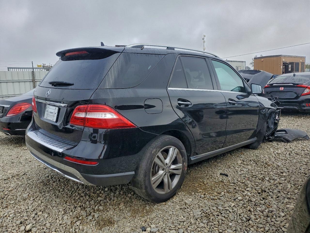 Mercedes-Benz M-Class 350