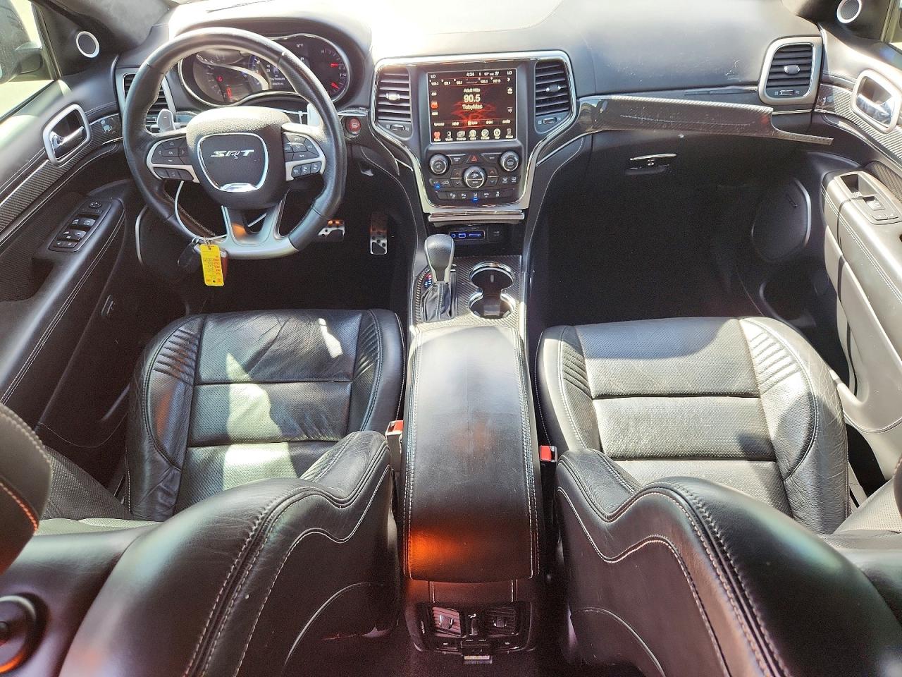 Jeep Cherokee Srt-8