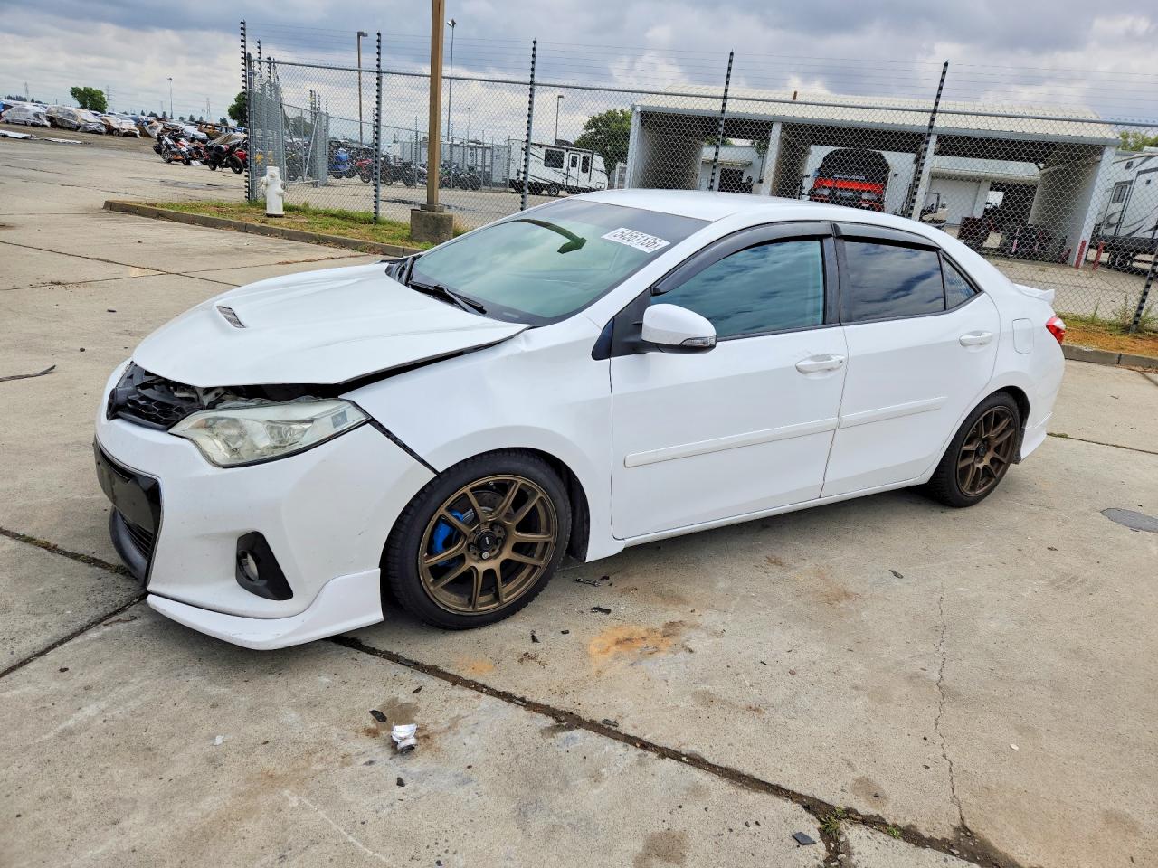 Salvage Toyota Corolla Image