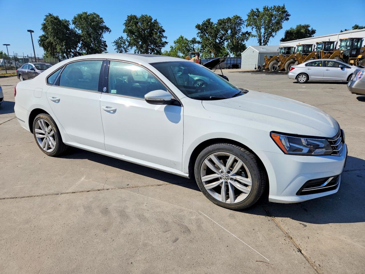 Volkswagen Passat Wolfsburg
