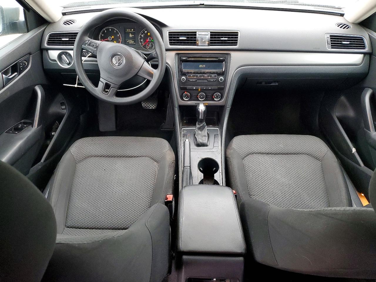 Volkswagen Passat S