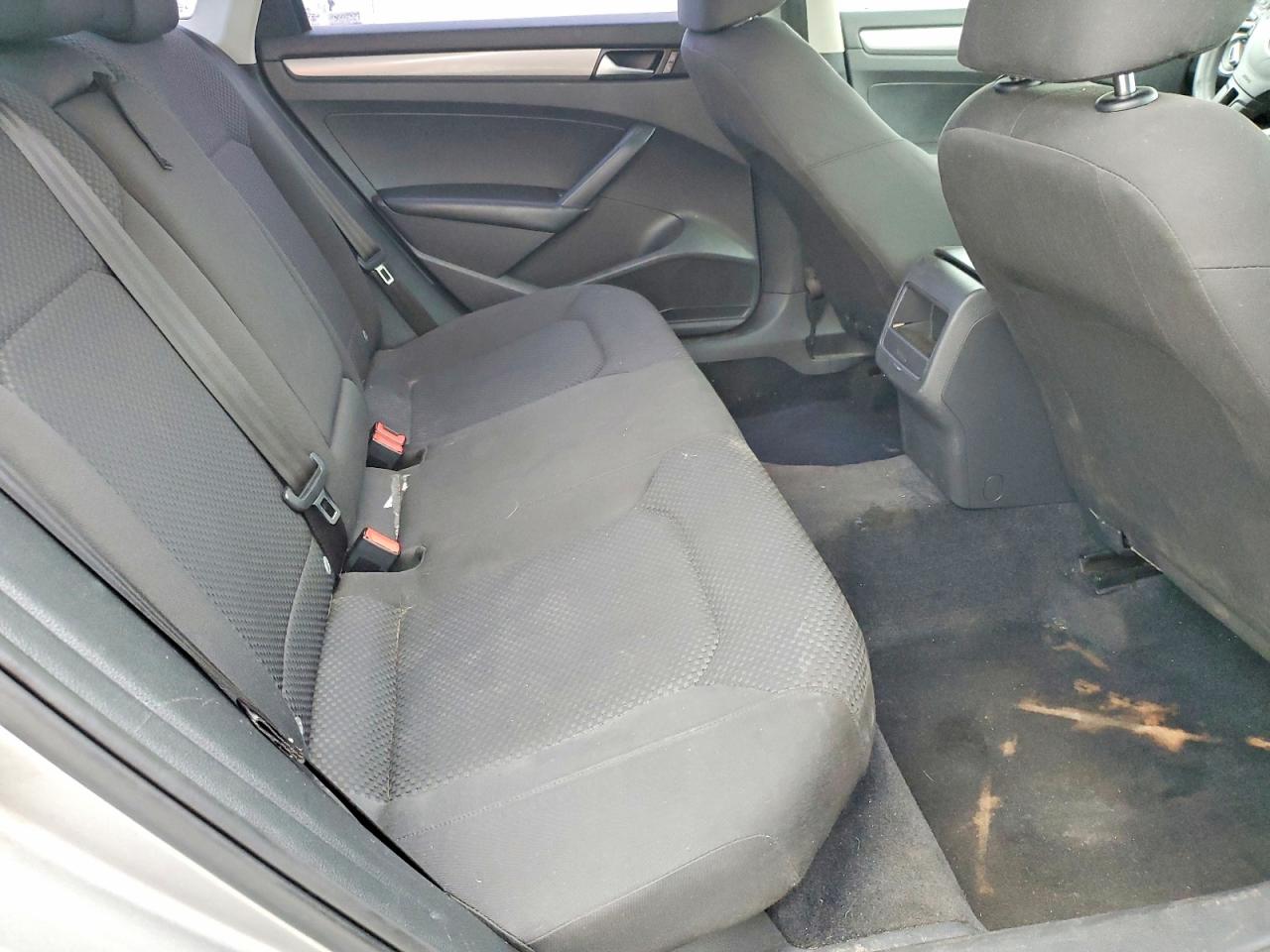 Volkswagen Passat S