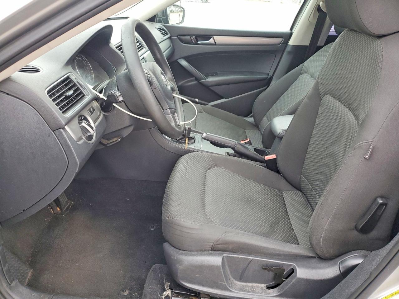 Volkswagen Passat S