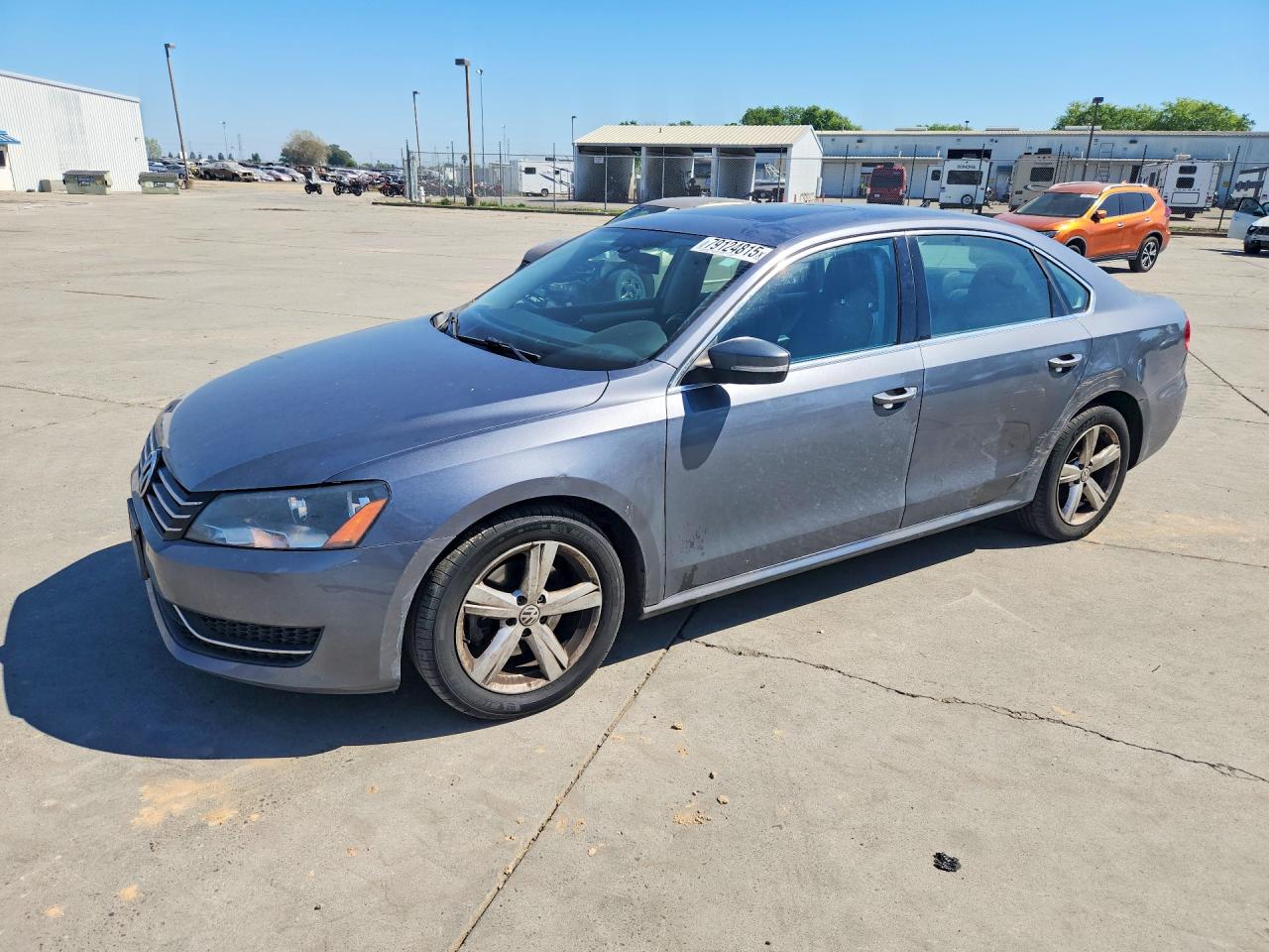 Salvage Volkswagen Passat Image