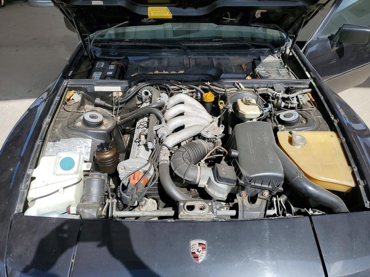 Porsche 944