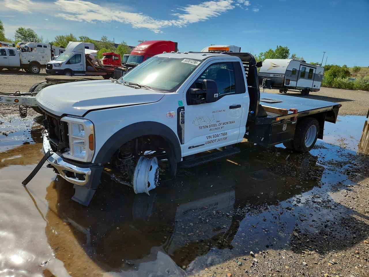 Salvage Ford F-550 Image