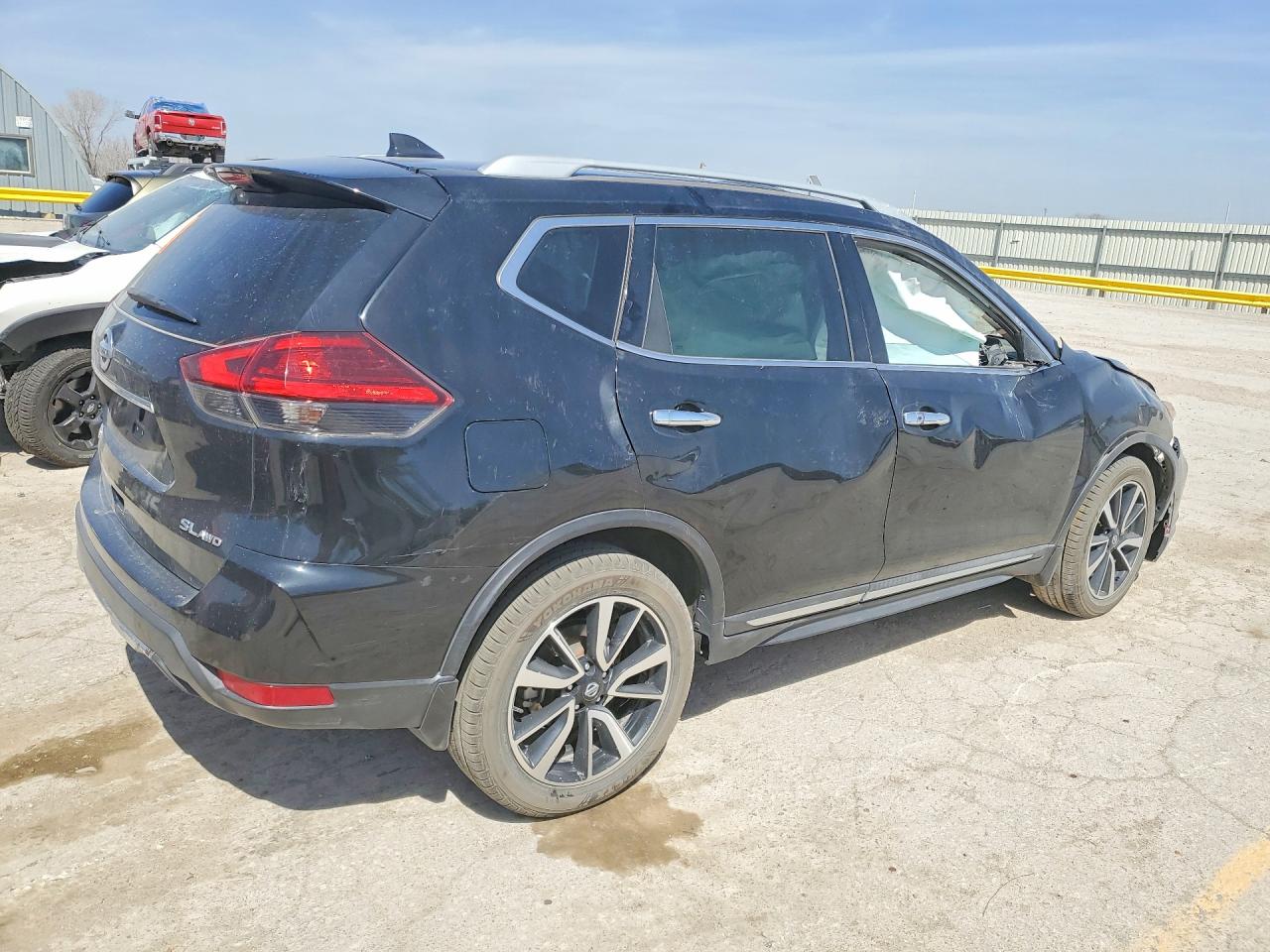 Nissan Rogue S
