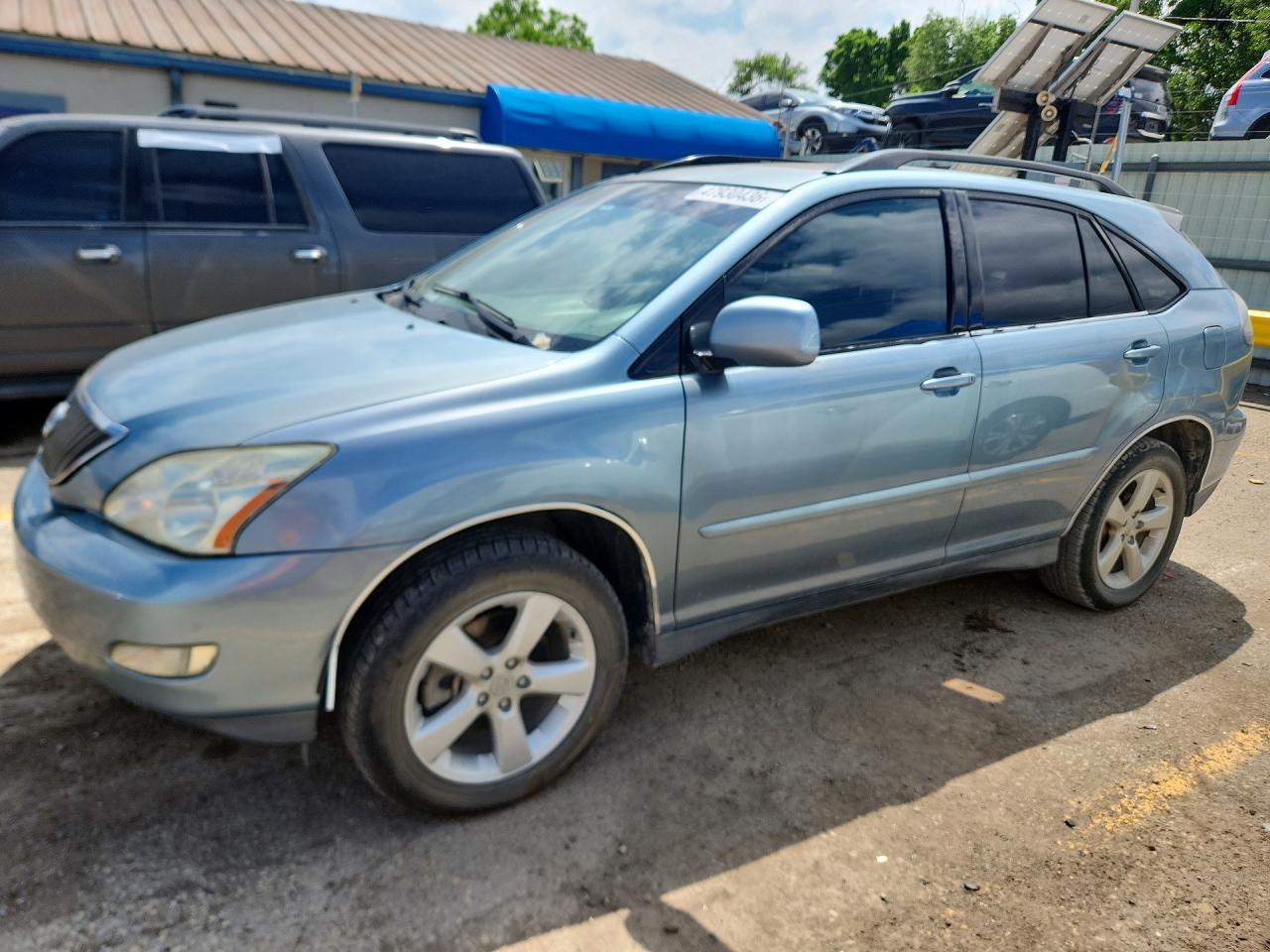 Salvage Lexus RX Image