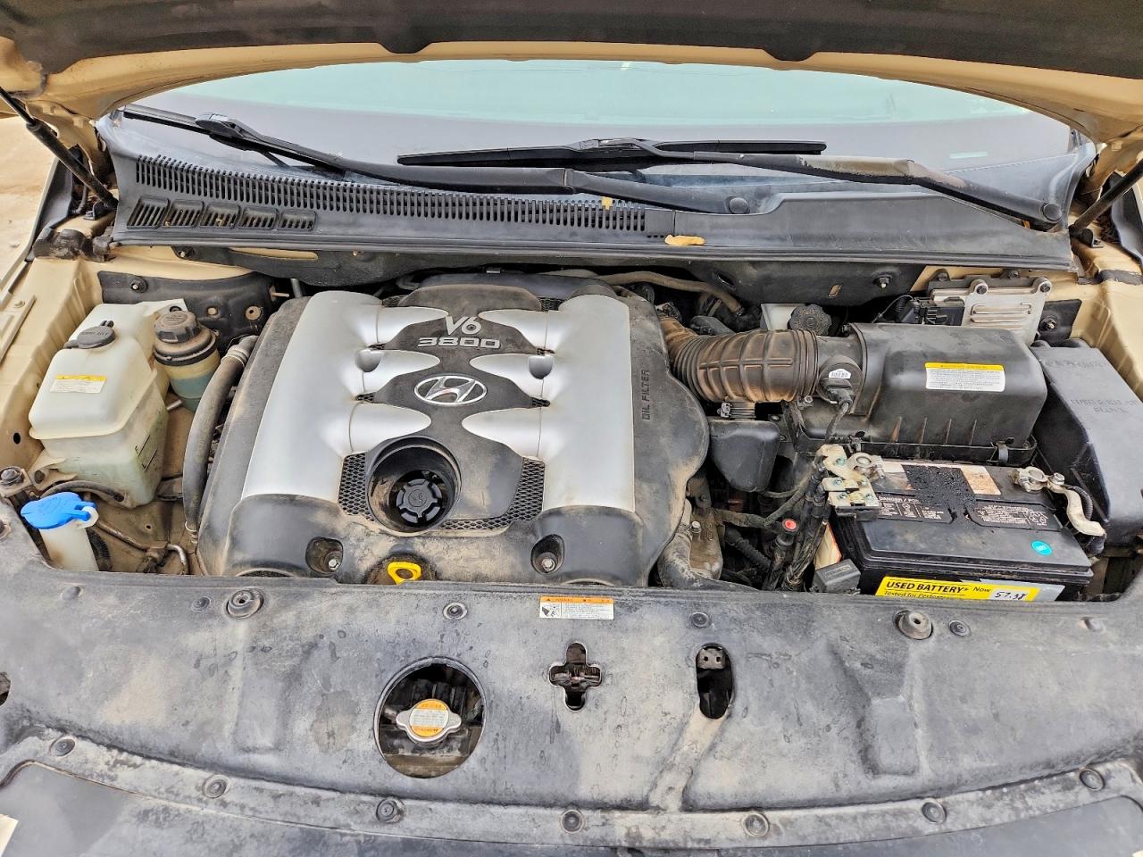 Hyundai Entourage Gls