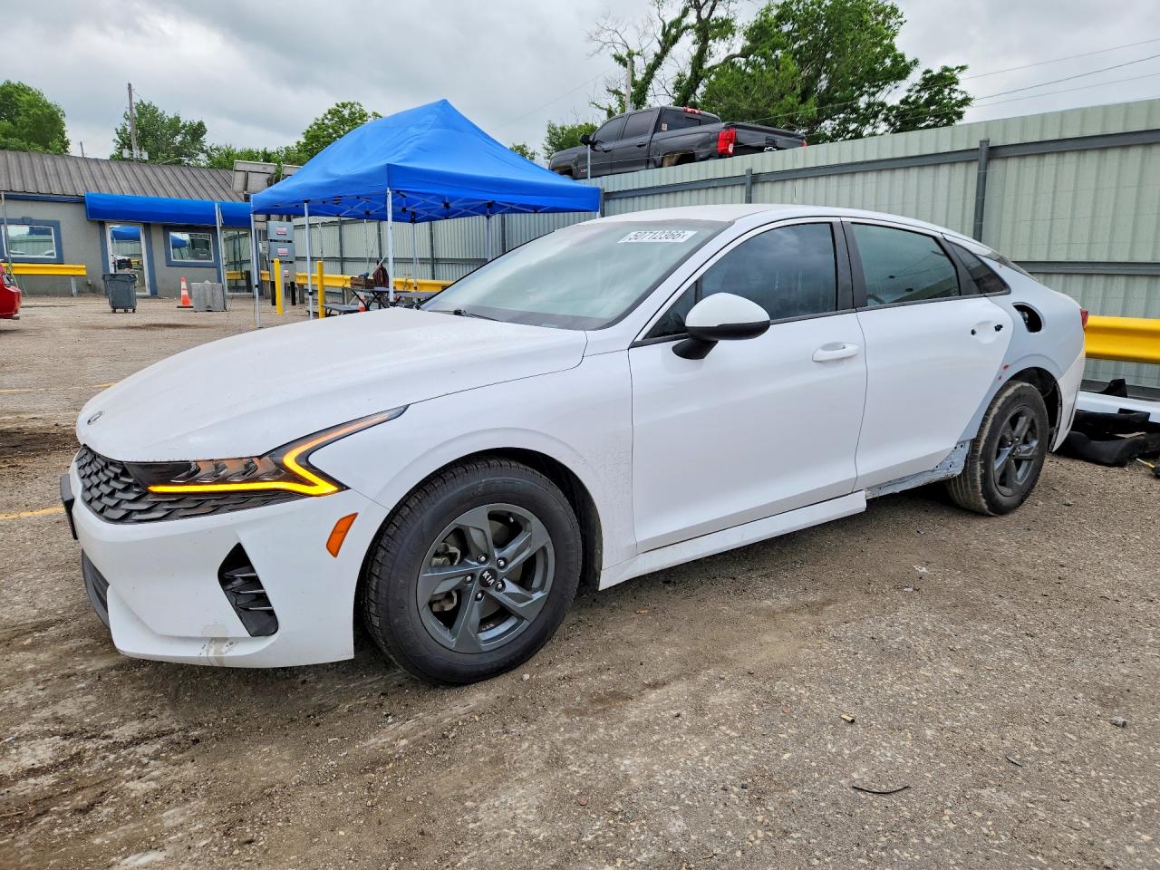 Salvage Kia K5 Image