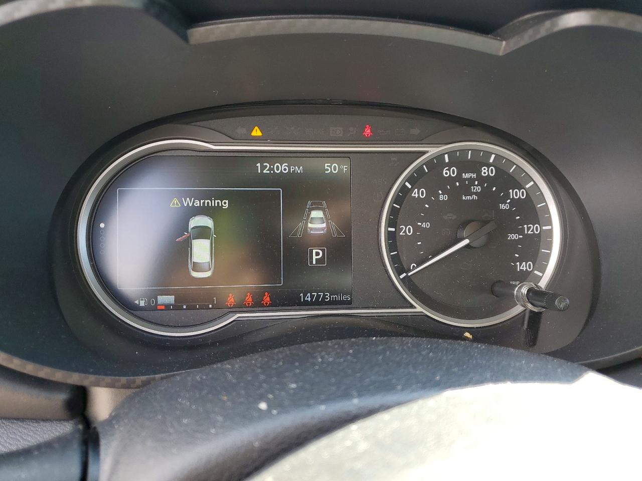 Nissan Versa Sr