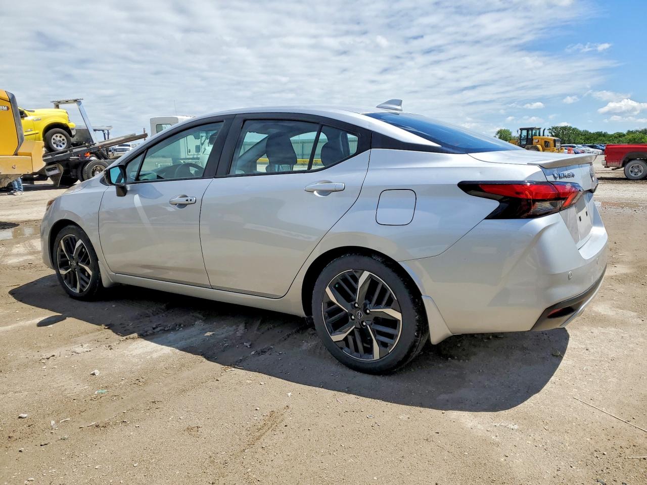 Nissan Versa Sr