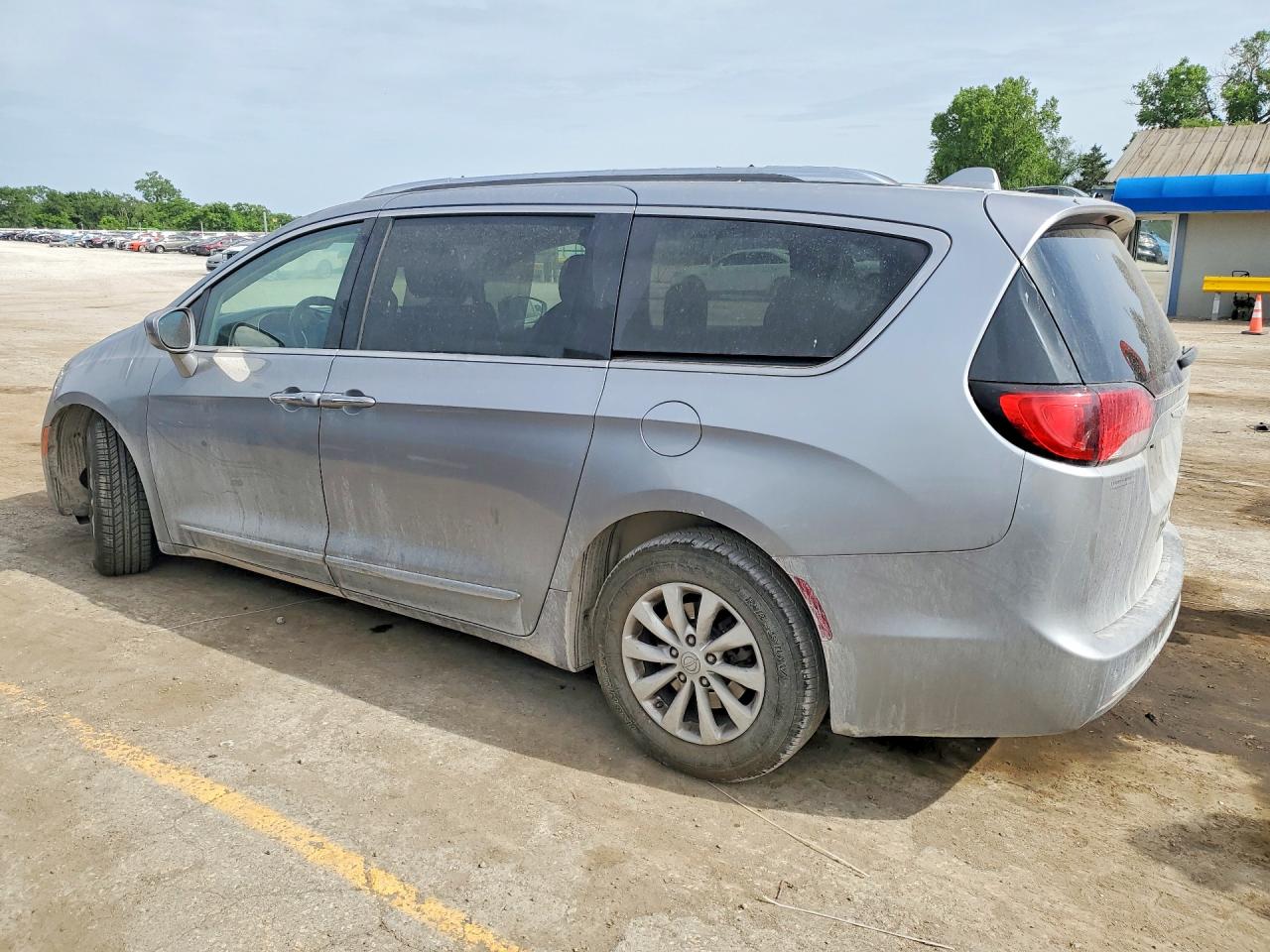 Chrysler Pacifica Touring L