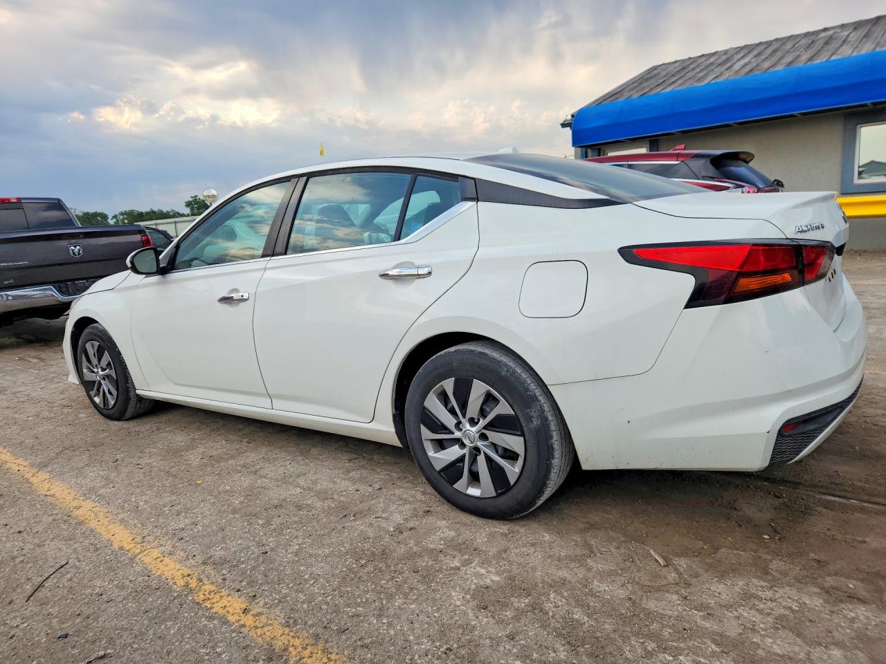 Nissan Altima S