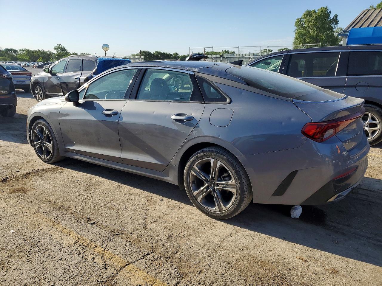 Kia K5 Ex