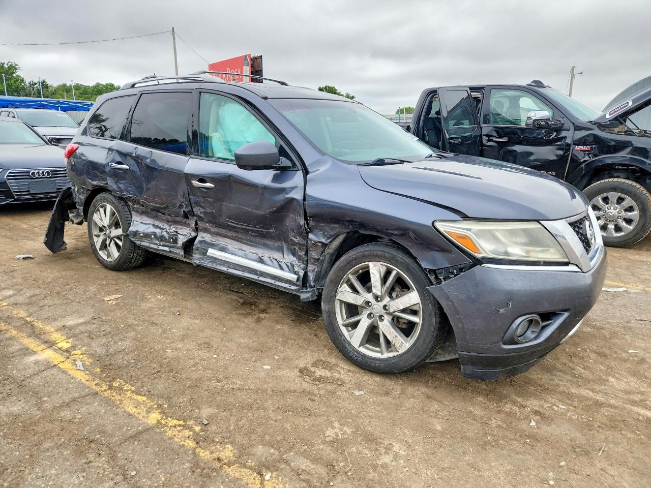 Nissan Pathfinder S