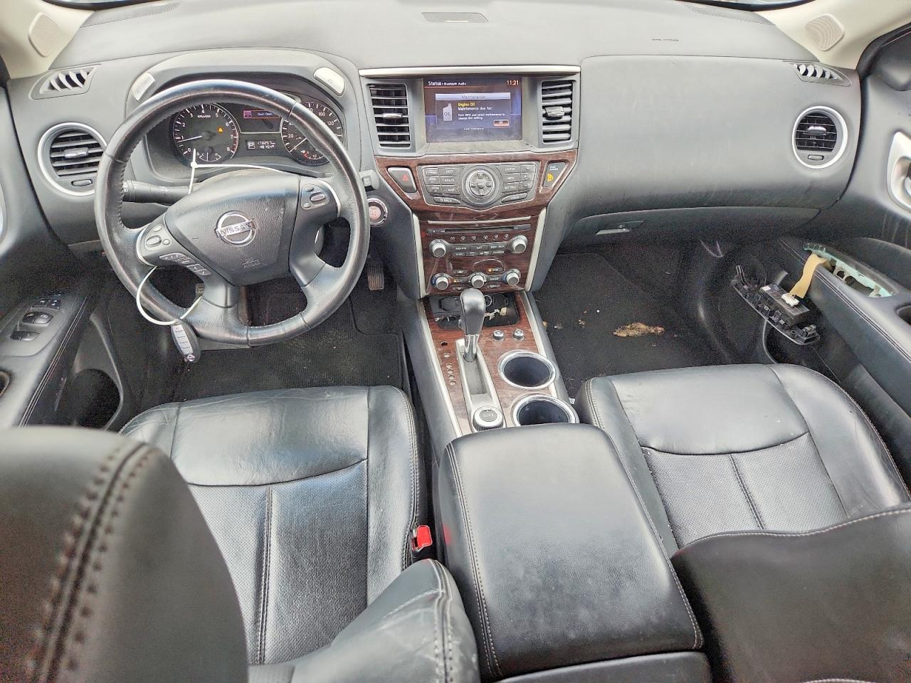 Nissan Pathfinder S