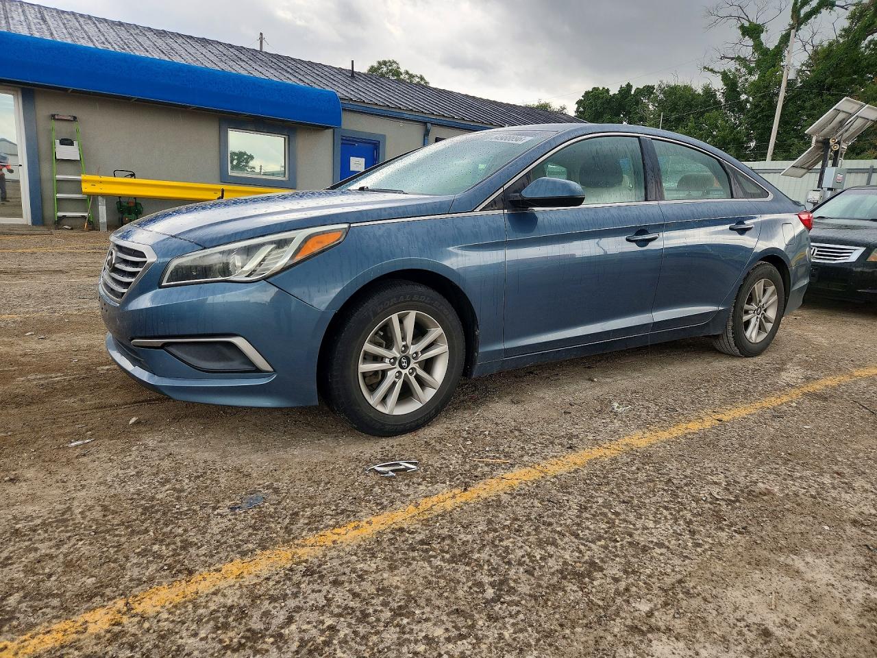 Salvage Hyundai SONATA Image