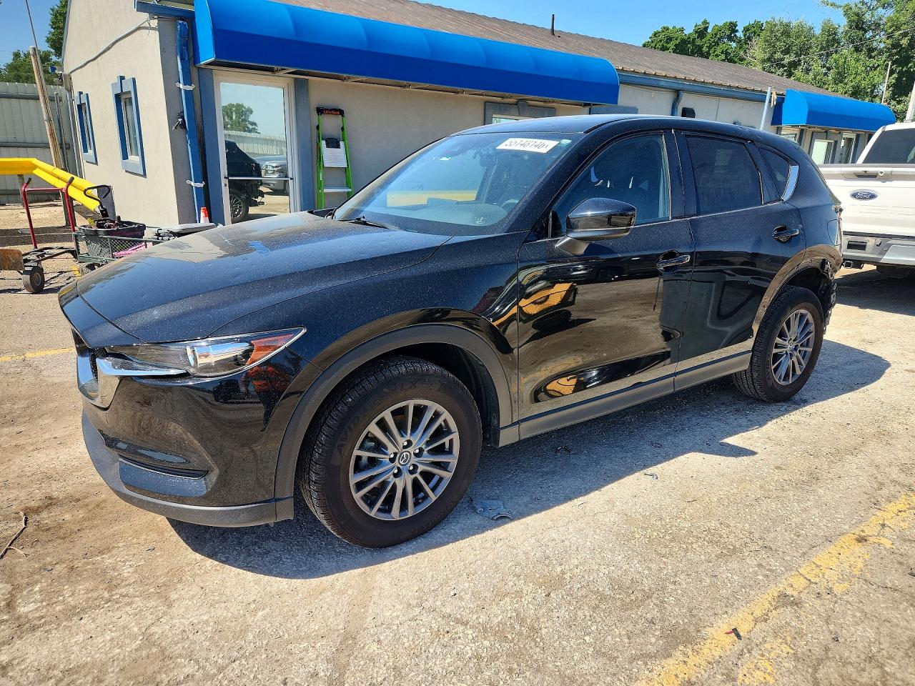Salvage Mazda Cx Image