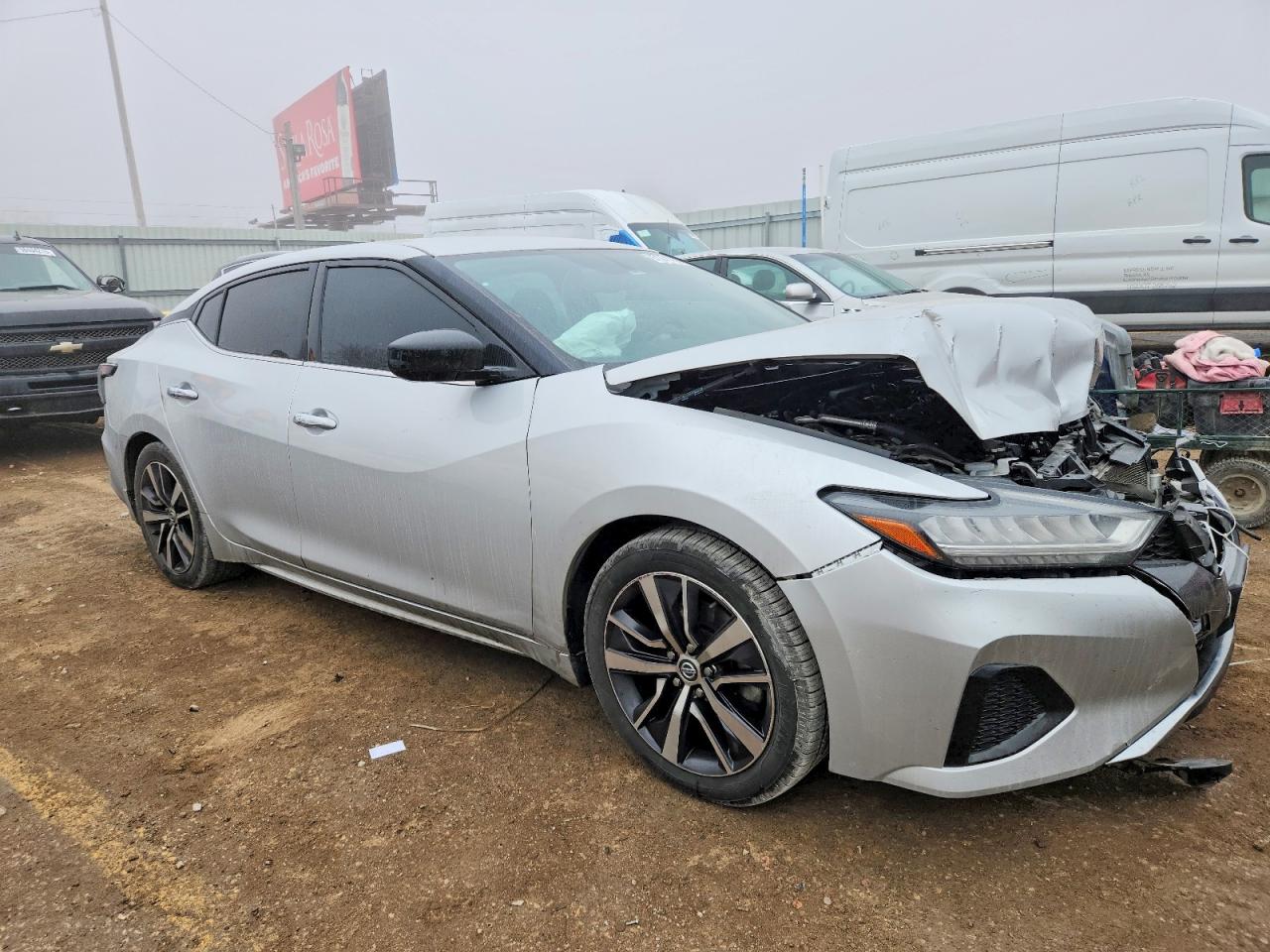 Nissan Maxima S