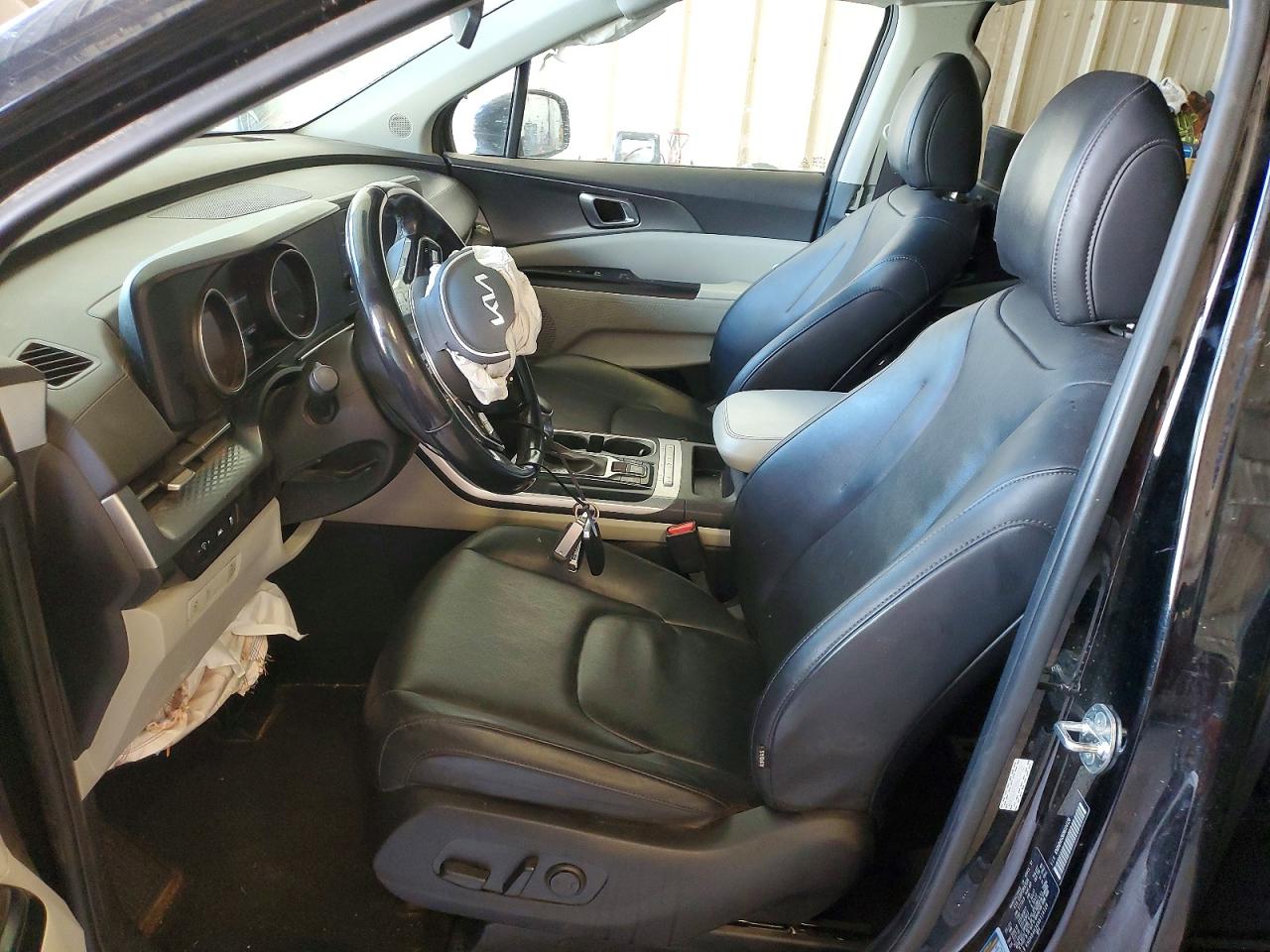 Kia Carnival Lx