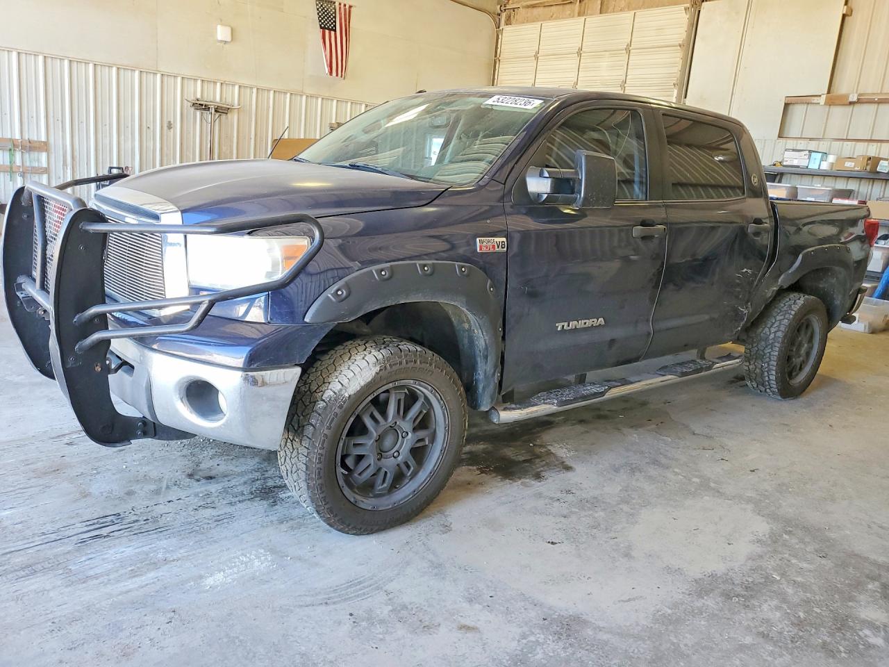 Salvage Toyota Tundra Image