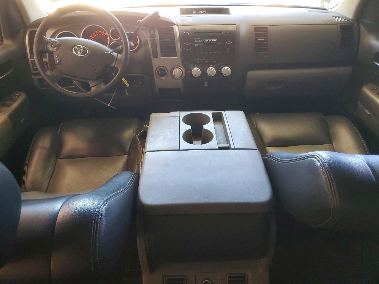 Toyota Tundra Crewmax Sr5