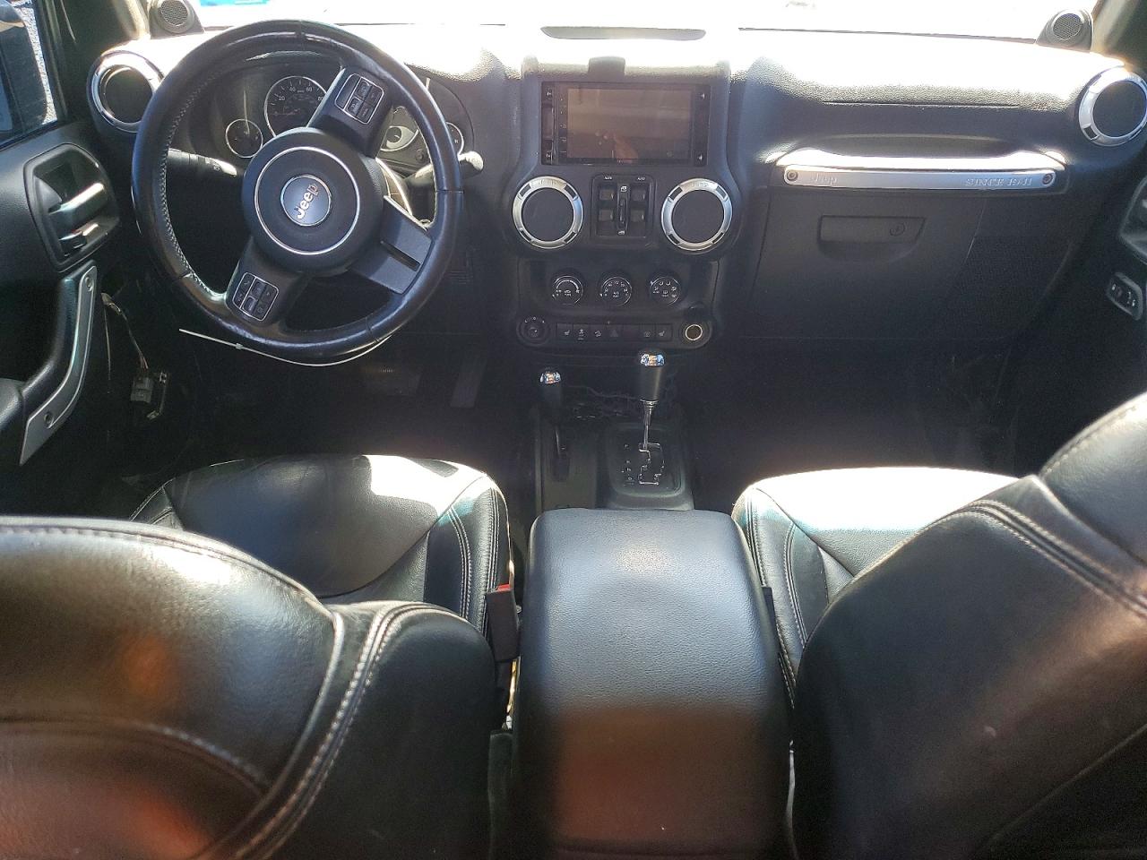 Jeep Wrangler Sahara