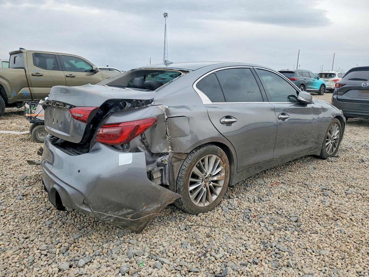 INFINITI Q50 3.0t Luxe