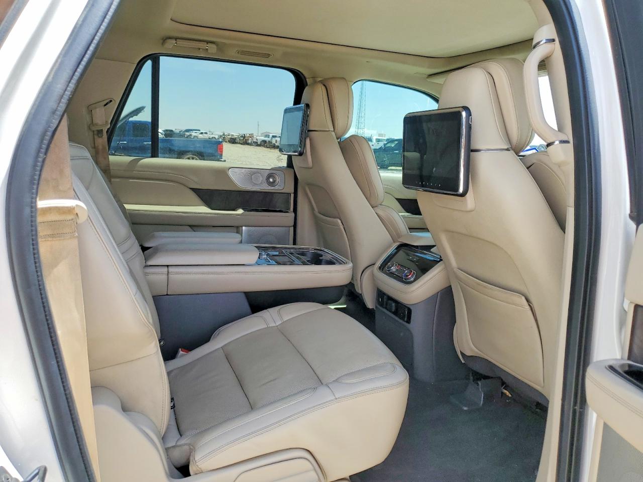 Lincoln Navigator L Reserve