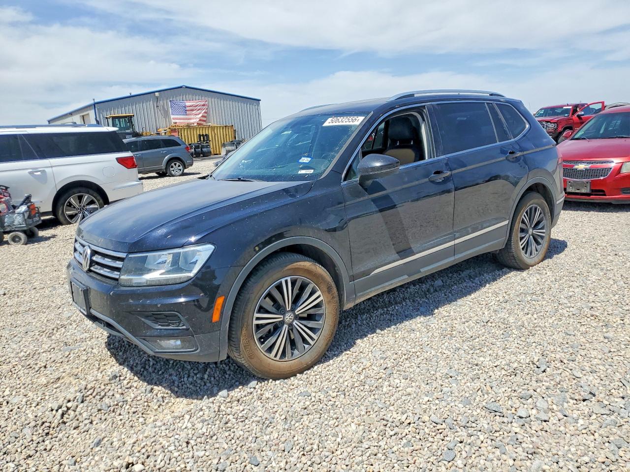 Salvage Volkswagen Tiguan Image