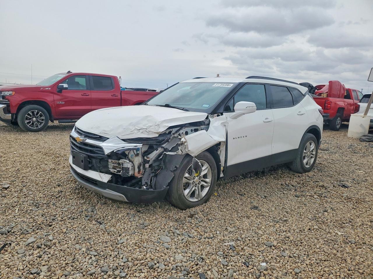Salvage Chevrolet Blazer Image