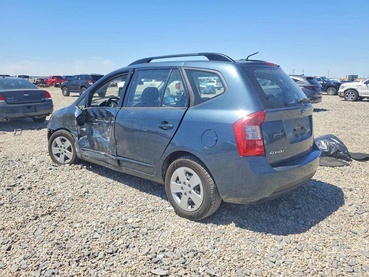 Kia Rondo Base